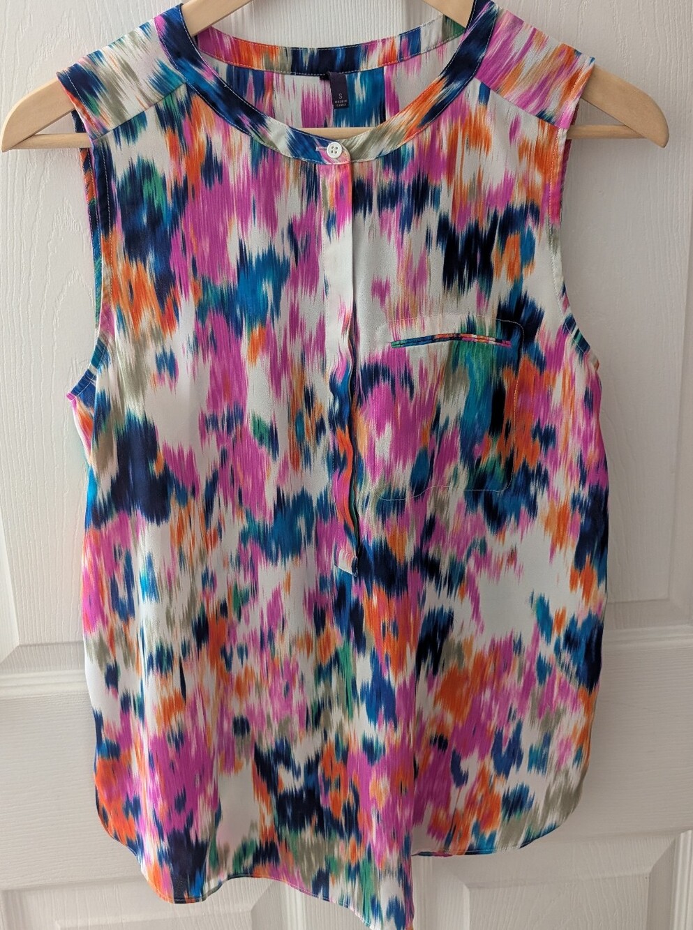 NYDJ Abstract Watercolor Print Sleeveless Top w/ 1/4 Button Up Crewneck Collar